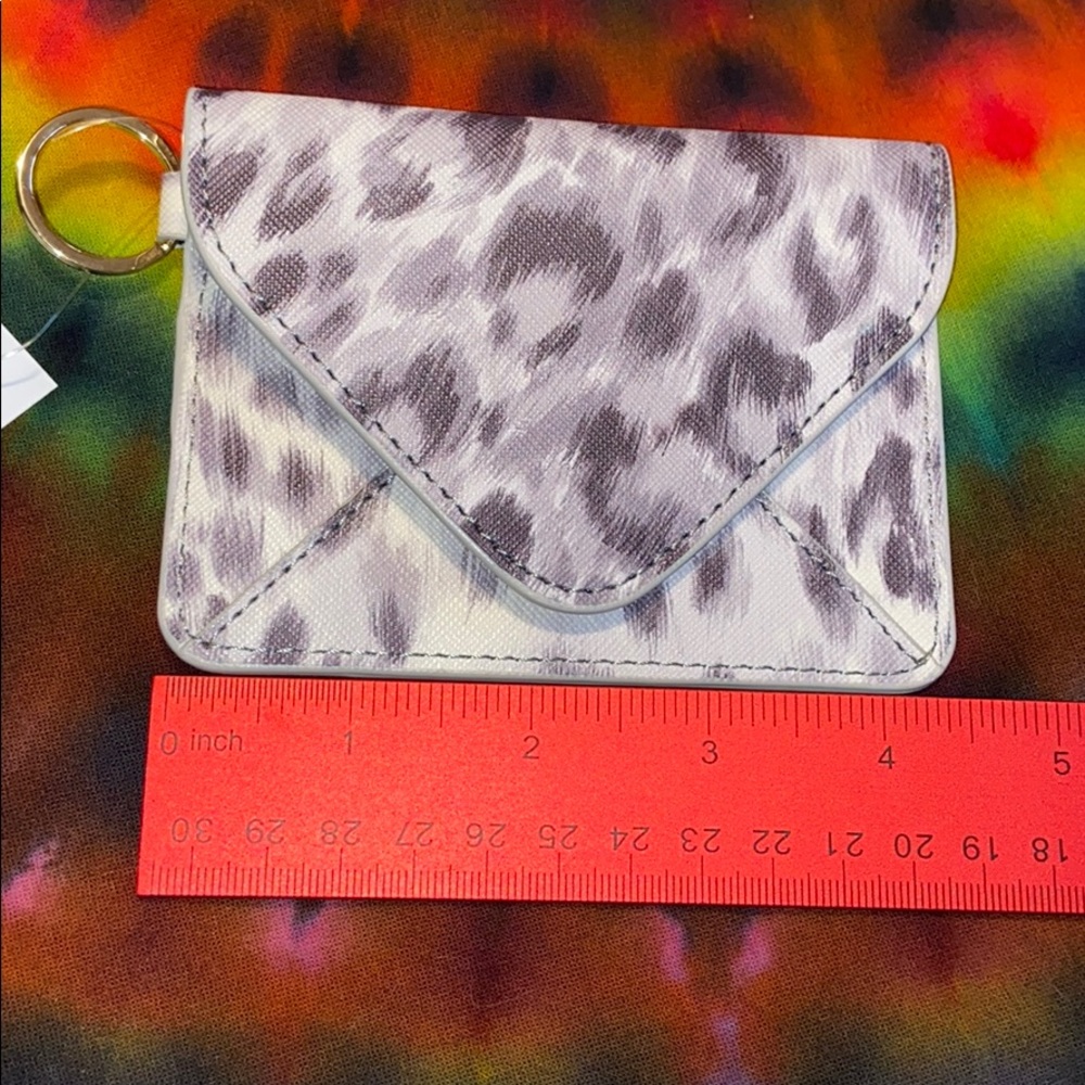 SNOW LEOPARD PRINT KEY RING POUCH - Picture 4 of 4